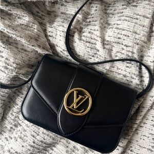 LOUIS VUITTON LV PONT 9 BAG